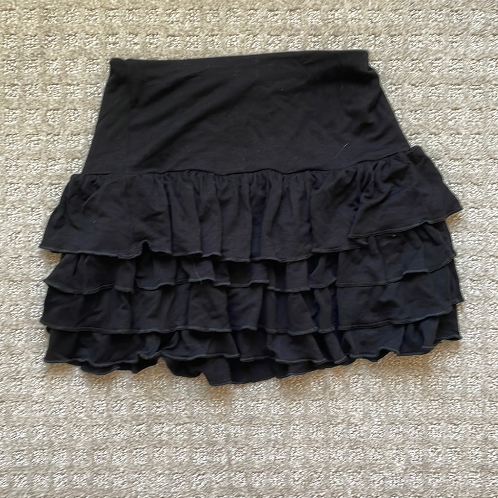 Random Hearts Black Ruffle Skirt